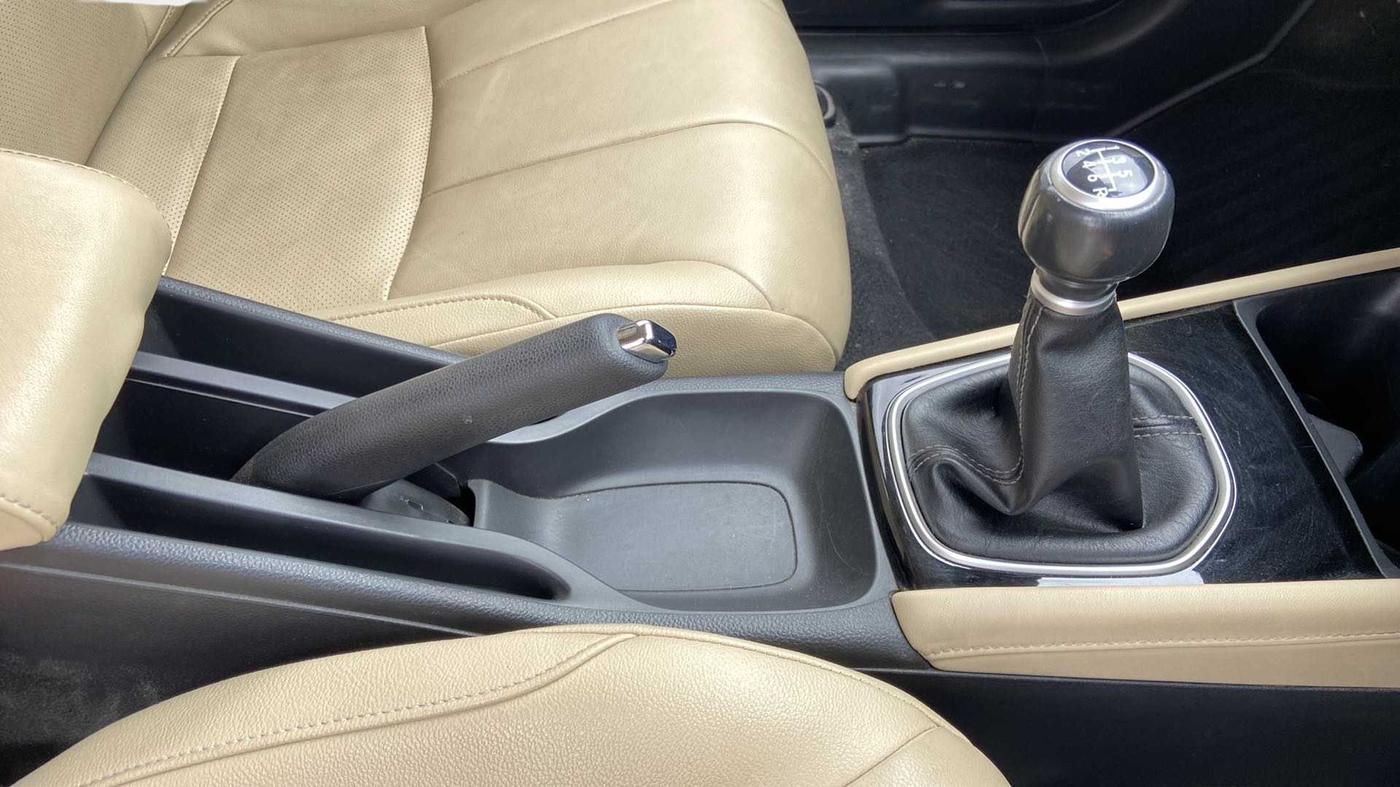 2020 Honda City 1.5L I-VTEC ZX, Petrol, Manual, 55,618 km, Gear Lever