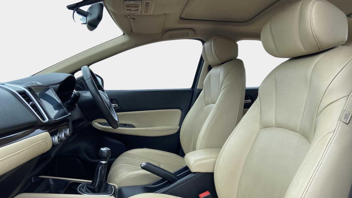 2020 Honda City 1.5L I-VTEC ZX, Petrol, Manual, 55,618 km, Right Side Front Door Cabin