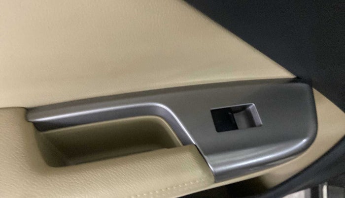 2016 Honda City 1.5L I-VTEC VX, Petrol, Manual, 41,250 km, Left rear window switch / handle - Window making noise/ moving slow