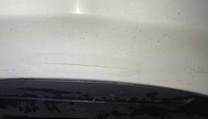 2019 Hyundai VENUE S 1.2, Petrol, Manual, 42,922 km, Right quarter panel - Minor scratches