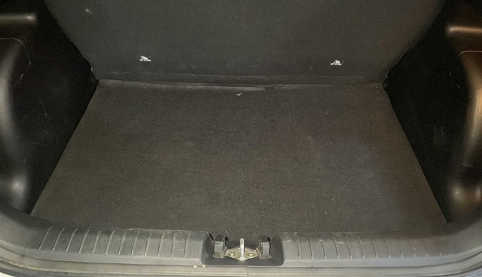 2019 Hyundai VENUE S 1.2, Petrol, Manual, 42,922 km, Boot Inside