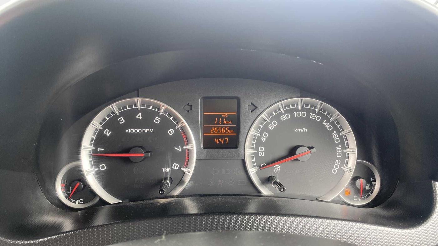 2017 Maruti Swift VXI O, Petrol, Manual, 26,757 km, Odometer Image