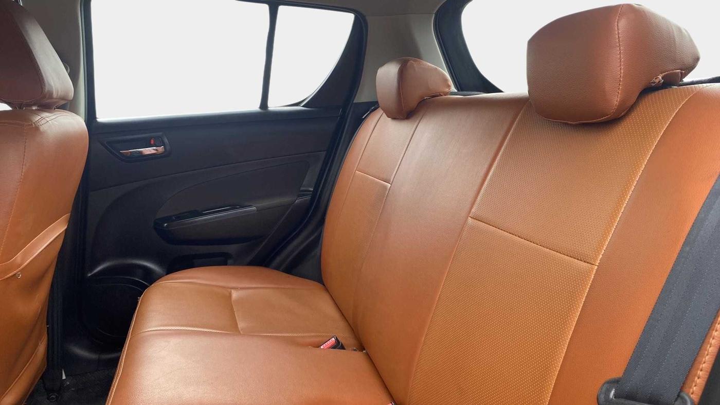 2017 Maruti Swift VXI O, Petrol, Manual, 26,757 km, Right Side Rear Door Cabin