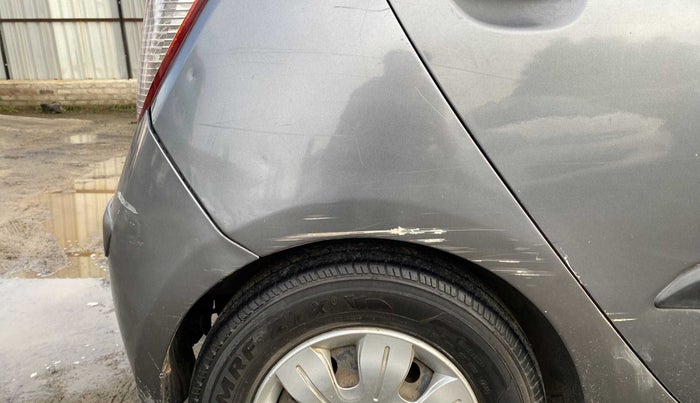 2010 Hyundai i10 SPORTZ 1.2, Petrol, Manual, 1,20,764 km, Right quarter panel - Slightly dented