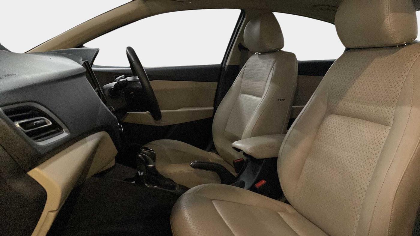 2021 Hyundai Verna SX 1.5 VTVT IVT, Petrol, Automatic, 10,919 km, Right Side Front Door Cabin