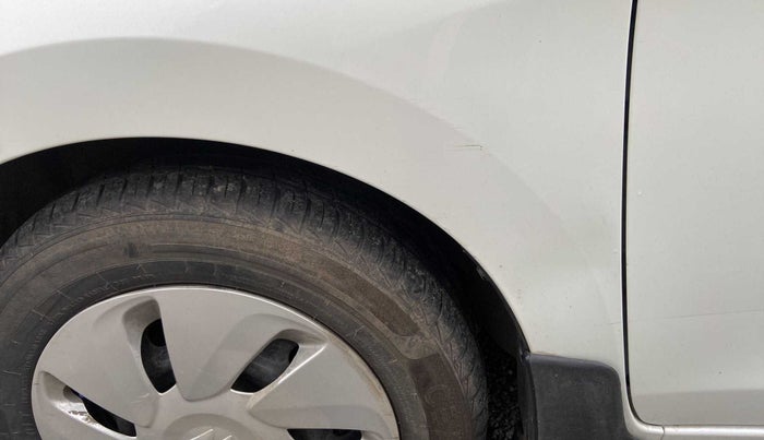 2014 Maruti Celerio VXI, CNG, Manual, 75,311 km, Left fender - Minor scratches