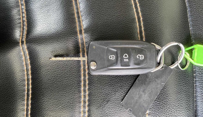 2019 Tata TIAGO NRG DIESEL, Diesel, Manual, 49,915 km, Key Close Up