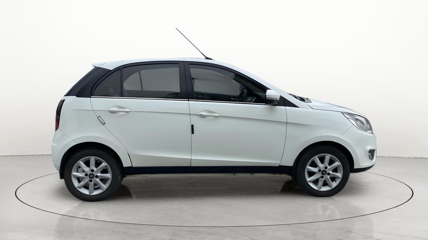2014 Tata Bolt XT REVOTRON, Petrol, Manual, 68,413 km, Right Side View
