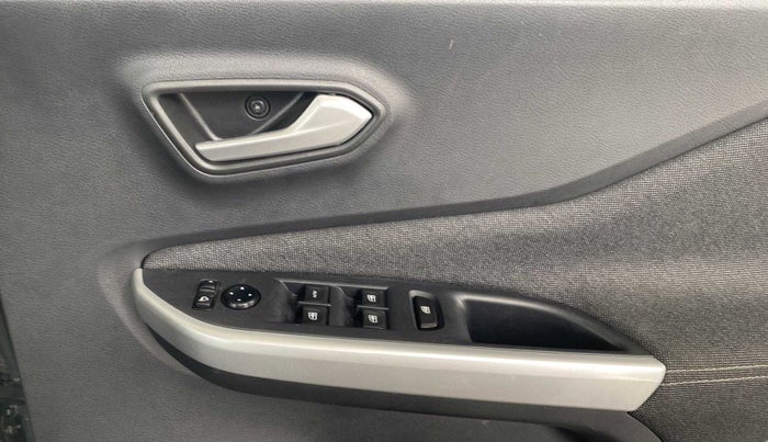 2022 Nissan MAGNITE XV PREMIUM TURBO, Petrol, Manual, 6,845 km, Driver Side Door Panels Control