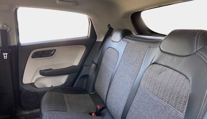 2022 Tata ALTROZ XT PETROL, Petrol, Manual, 5,470 km, Right Side Rear Door Cabin