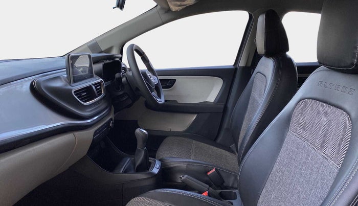 2022 Tata ALTROZ XT PETROL, Petrol, Manual, 5,470 km, Right Side Front Door Cabin