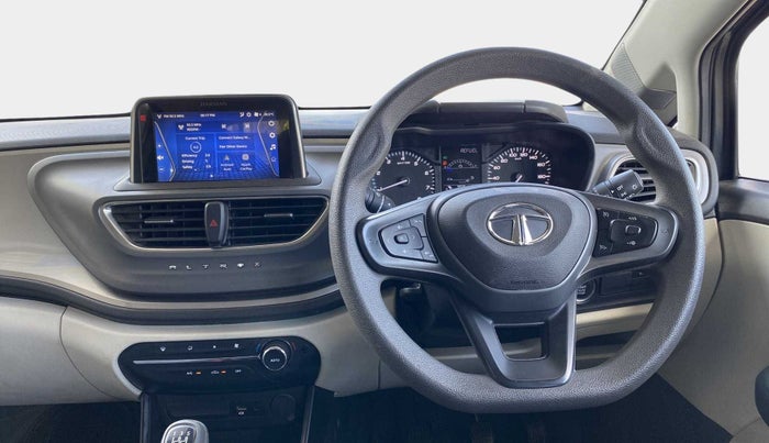 2022 Tata ALTROZ XT PETROL, Petrol, Manual, 5,470 km, Steering Wheel Close Up