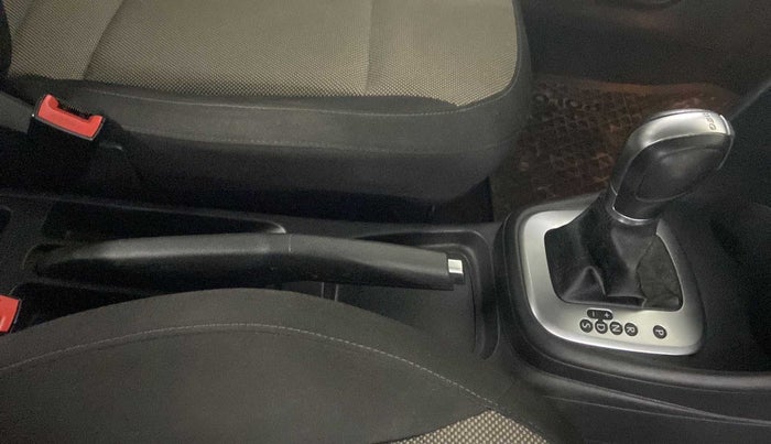 2018 Volkswagen Polo GT TSI SPORT AT, Petrol, Automatic, 64,224 km, Gear Lever