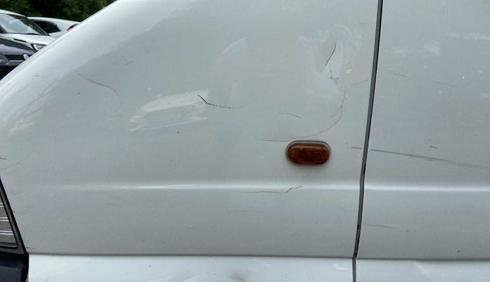 2017 Maruti Eeco 5 STR WITH A/C+HTR, CNG, Manual, 54,810 km, Left fender - Minor scratches