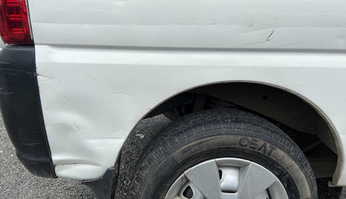2017 Maruti Eeco 5 STR WITH A/C+HTR, CNG, Manual, 54,810 km, Right quarter panel - Minor scratches