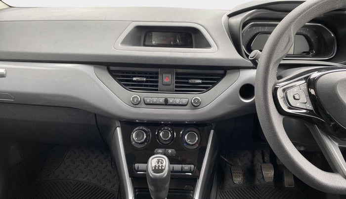 2021 Tata NEXON XM SUNROOF PETROL, Petrol, Manual, 17,153 km, Air Conditioner