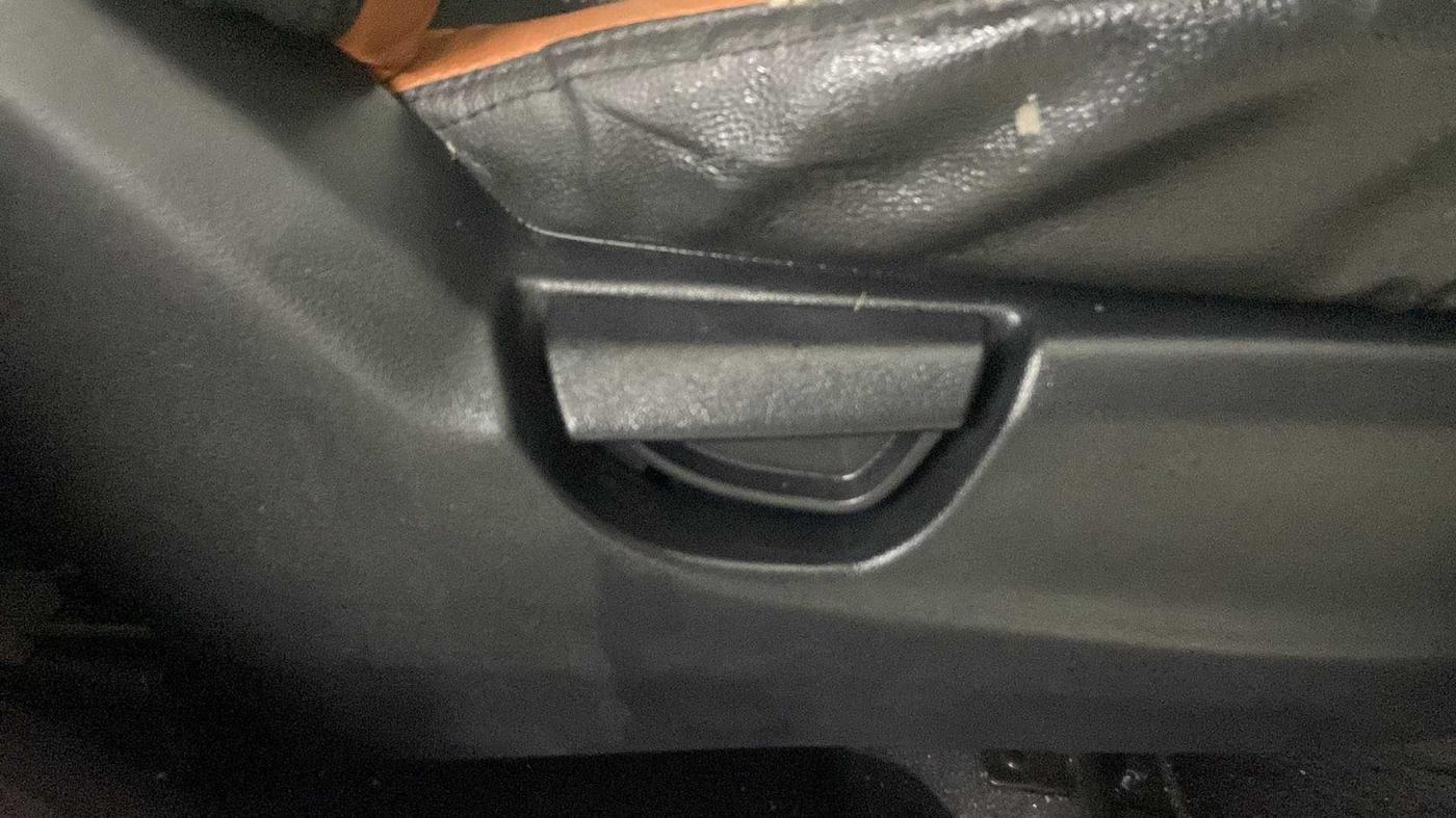 2019 Hyundai NEW SANTRO ASTA MT, Petrol, Manual, 14,893 km, Driver Side Adjustment Panel
