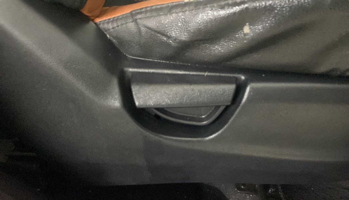 2019 Hyundai NEW SANTRO ASTA MT, Petrol, Manual, 14,893 km, Driver Side Adjustment Panel
