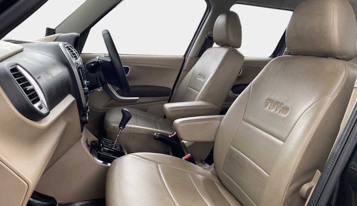 2015 Mahindra TUV300 T8 AMT, Diesel, Automatic, 37,609 km, Right Side Front Door Cabin
