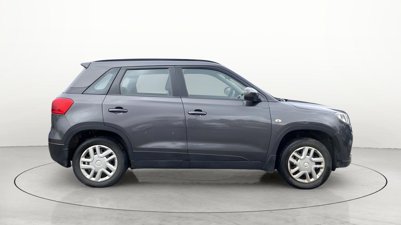 2016 Maruti Vitara Brezza VDI (O), Diesel, Manual, 72,520 km, Right Side View