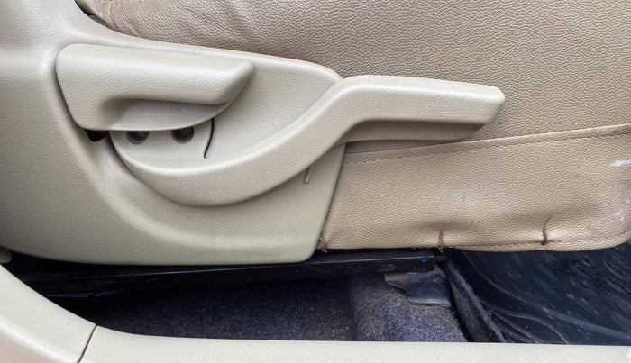 2015 Honda Brio S MT, Petrol, Manual, 73,676 km, Driver Side Adjustment Panel