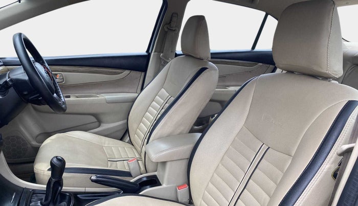 2019 Maruti Ciaz SIGMA 1.5 SHVS MT  PETROL, CNG, Manual, 1,12,492 km, Right Side Front Door Cabin