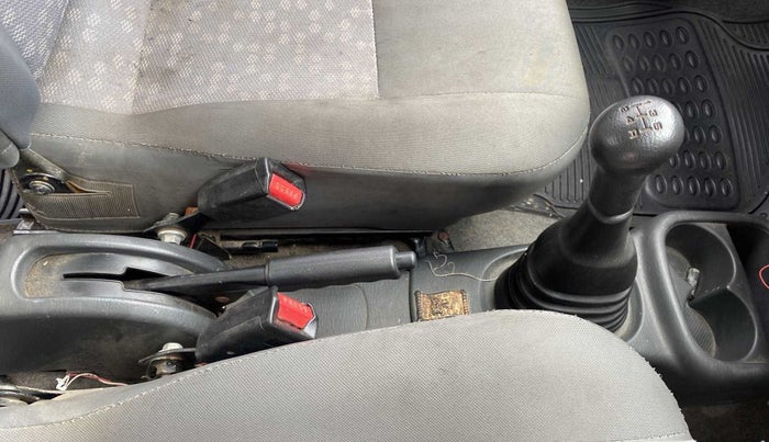 2011 Maruti Alto LXI, Petrol, Manual, 29,987 km, Gear Lever