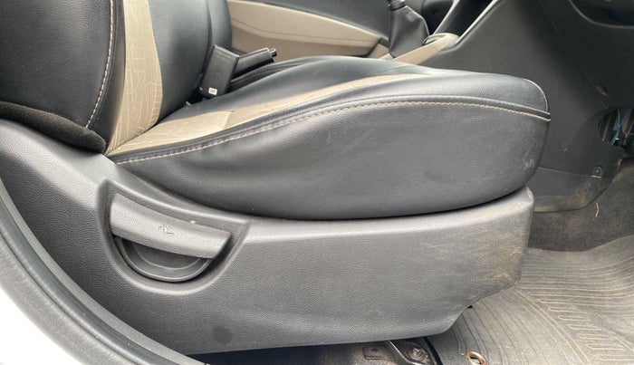 2019 Hyundai Grand i10 ERA 1.2 KAPPA VTVT, Petrol, Manual, 85,453 km, Driver Side Adjustment Panel