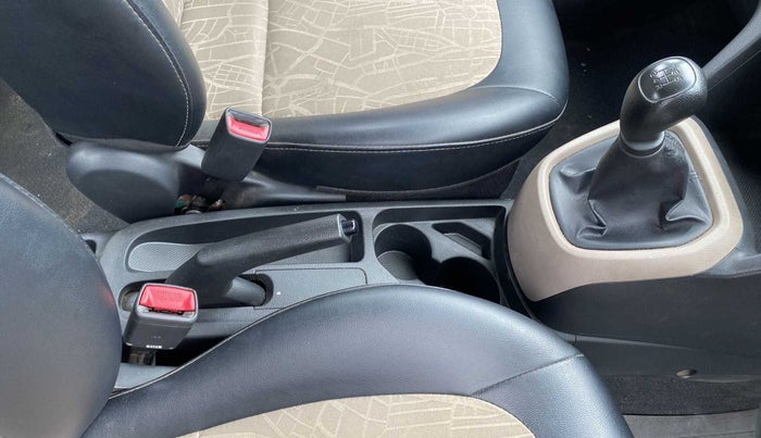 2019 Hyundai Grand i10 ERA 1.2 KAPPA VTVT, Petrol, Manual, 85,453 km, Gear Lever