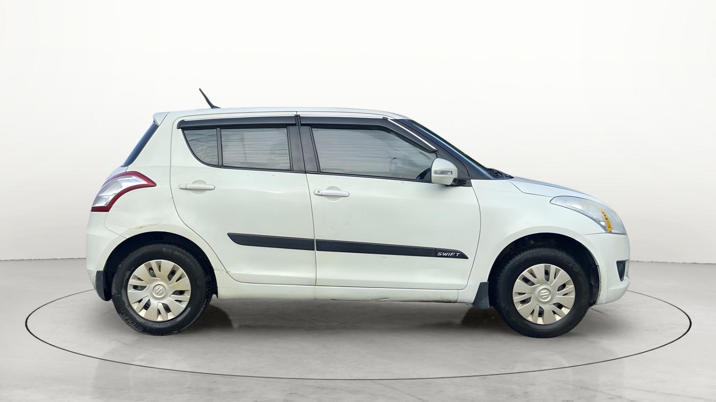 2013 Maruti Swift VXI, Petrol, Manual, 76,555 km, Right Side View