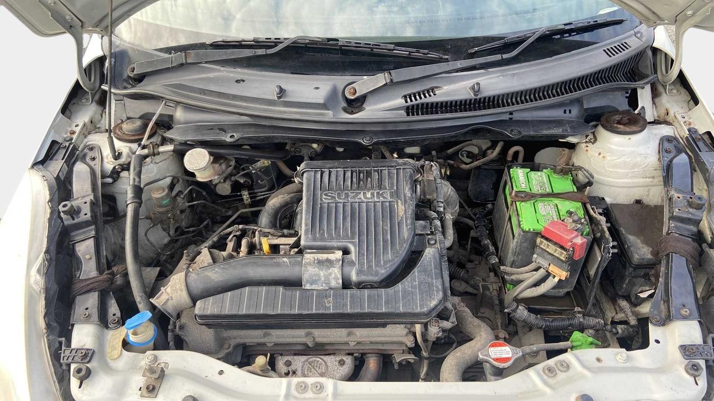 2013 Maruti Swift VXI, Petrol, Manual, 76,555 km, Open Bonet