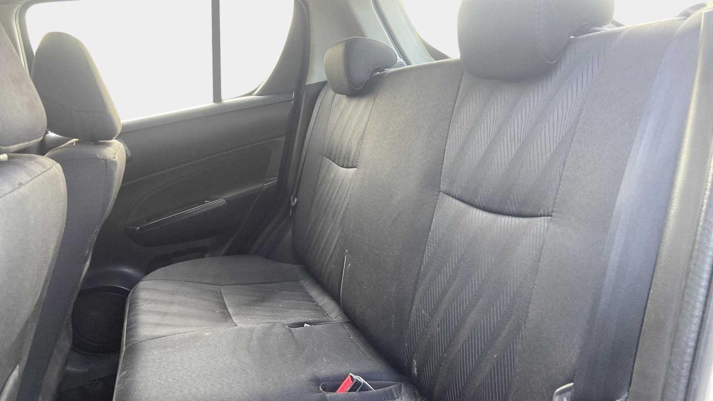 2013 Maruti Swift VXI, Petrol, Manual, 76,555 km, Right Side Rear Door Cabin