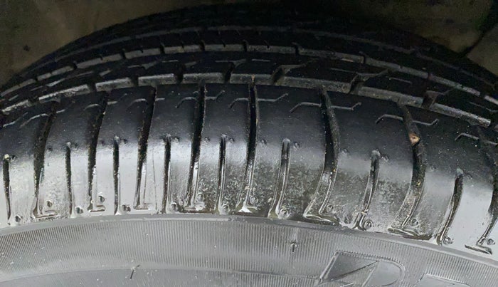 2018 Hyundai Creta SX PLUS 1.6 PETROL, Petrol, Manual, 79,275 km, Right Front Tyre Tread