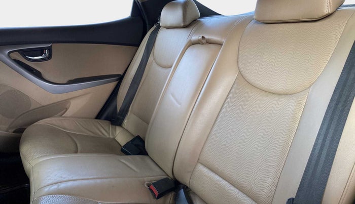 2015 Hyundai New Elantra 1.6 SX AT DIESEL, Diesel, Automatic, 1,19,655 km, Right Side Rear Door Cabin