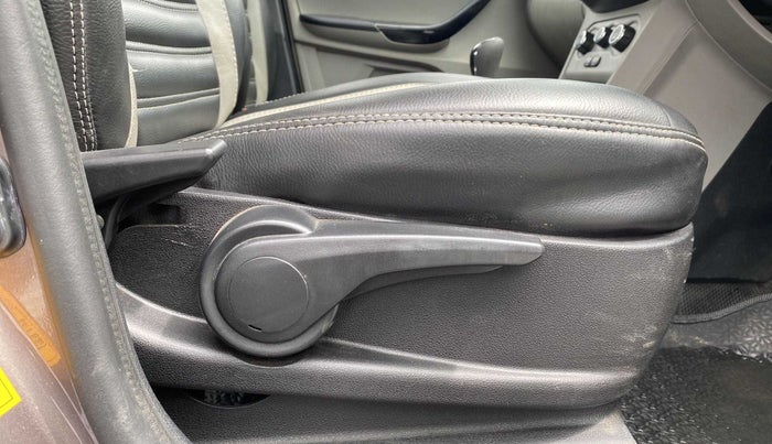2019 Tata Tiago XZ PETROL, Petrol, Manual, 27,638 km, Driver Side Adjustment Panel