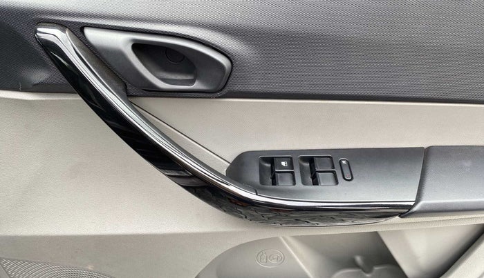 2019 Tata Tiago XZ PETROL, Petrol, Manual, 27,638 km, Driver Side Door Panels Control