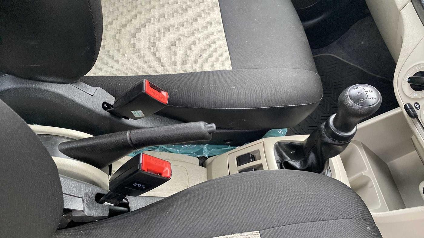2019 Maruti Alto LXI, Petrol, Manual, 2,564 km, Gear Lever