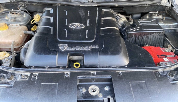 2013 Mahindra XUV500 W6, Diesel, Manual, 1,24,386 km, Open Bonet