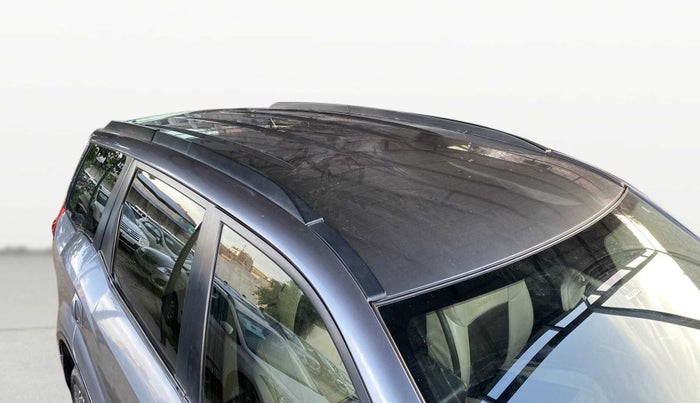 2013 Mahindra XUV500 W6, Diesel, Manual, 1,24,386 km, Roof