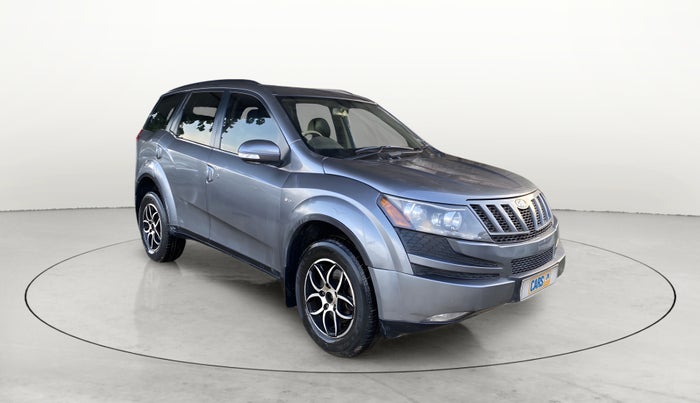 2013 Mahindra XUV500 W6, Diesel, Manual, 1,24,386 km, Right Front Diagonal