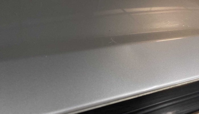 2018 Maruti Swift VXI AMT, Petrol, Automatic, 24,913 km, Roof - Slightly dented