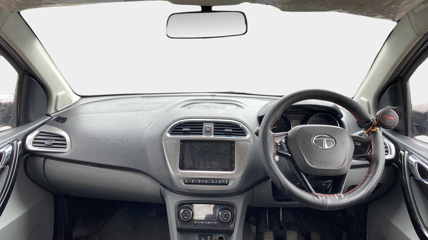 2018 Tata TIGOR XZ PLUS PETROL, Petrol, Manual, 1,06,310 km, Dashboard