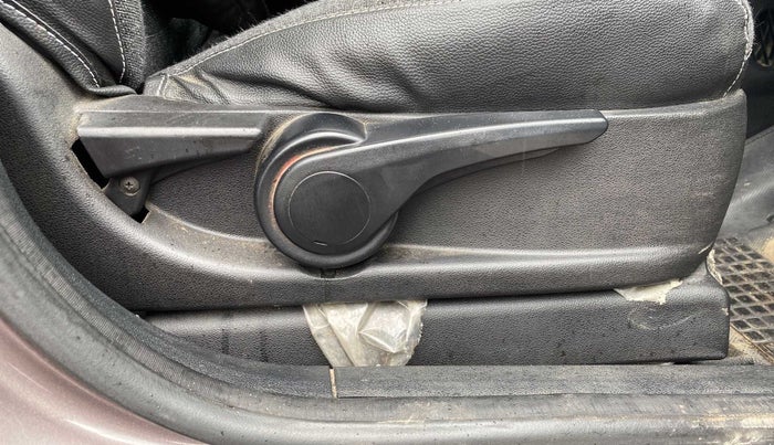 2018 Tata TIGOR XZ PLUS PETROL, Petrol, Manual, 1,06,310 km, Driver Side Adjustment Panel