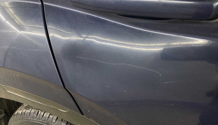 2019 Hyundai VENUE SX 1.0 TURBO, Petrol, Manual, 30,579 km, Right rear door - Slightly dented