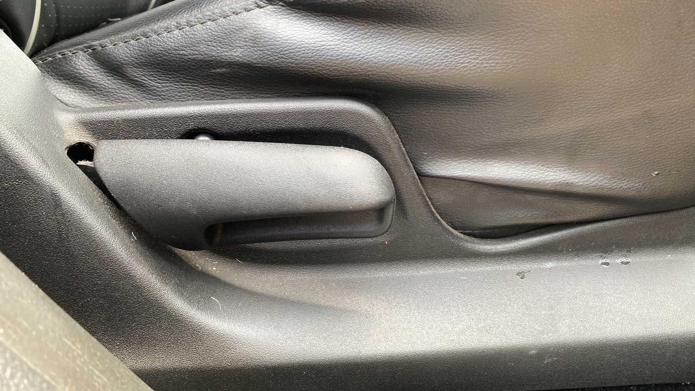 2014 Maruti Swift VXI, Petrol, Manual, 44,988 km, Driver Side Adjustment Panel