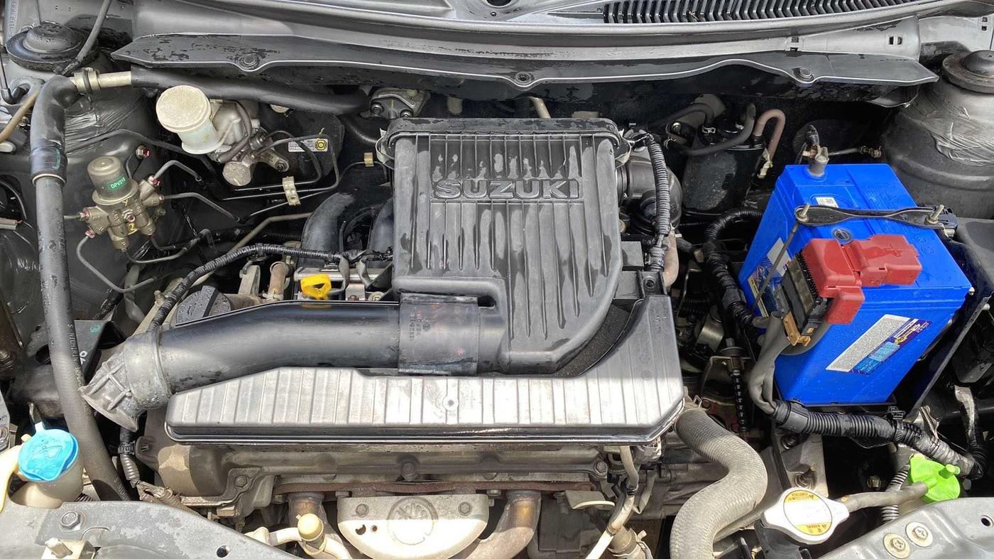 2014 Maruti Swift VXI, Petrol, Manual, 44,988 km, Open Bonet