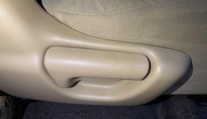 2014 Honda Brio EX MT, Petrol, Manual, 25,797 km, Driver Side Adjustment Panel