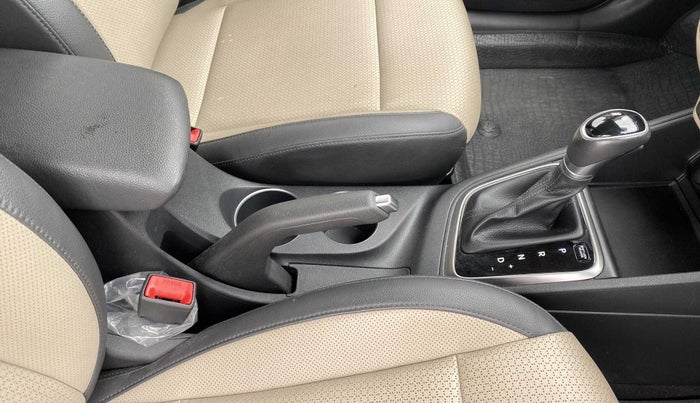 2018 Hyundai Verna 1.6 VTVT SX (O) AT, Petrol, Automatic, 20,037 km, Gear Lever