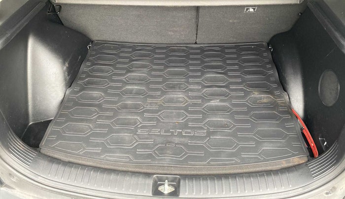 2020 KIA SELTOS HTX PLUS 1.5 DIESEL, Diesel, Manual, 42,460 km, Boot Inside