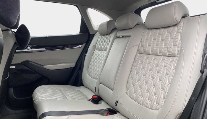 2020 KIA SELTOS HTX PLUS 1.5 DIESEL, Diesel, Manual, 42,460 km, Right Side Rear Door Cabin